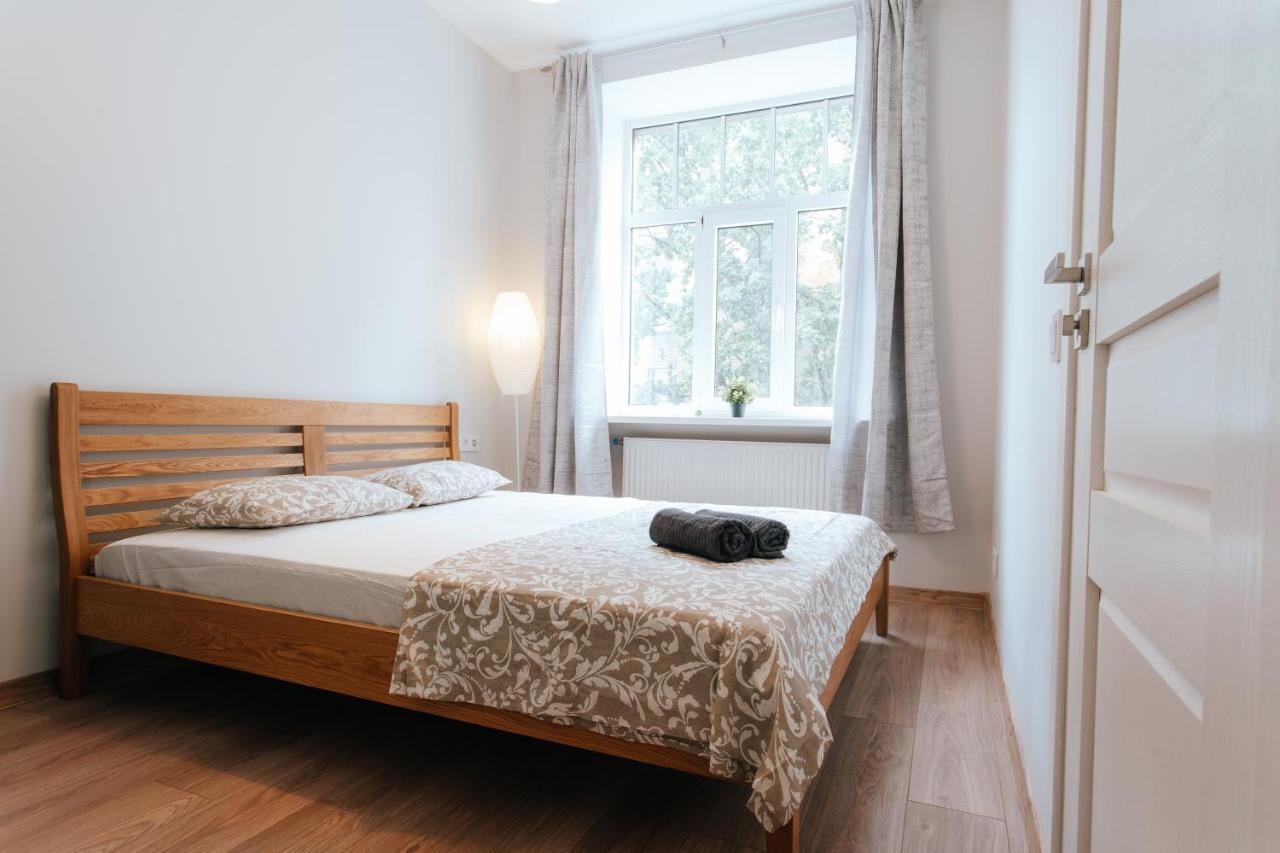 Central Comfort At Hanzas Residence, Stay Near Cafes, Bars, Museums & Esplanade Riga Extérieur photo